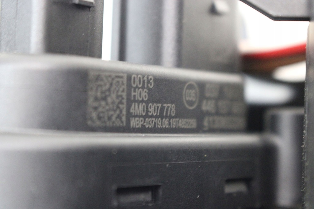 фото №9, Audi q8 e-tron клапан модуль клапанов 4ke616013a 4ke 616 013 a компрессора компьютер