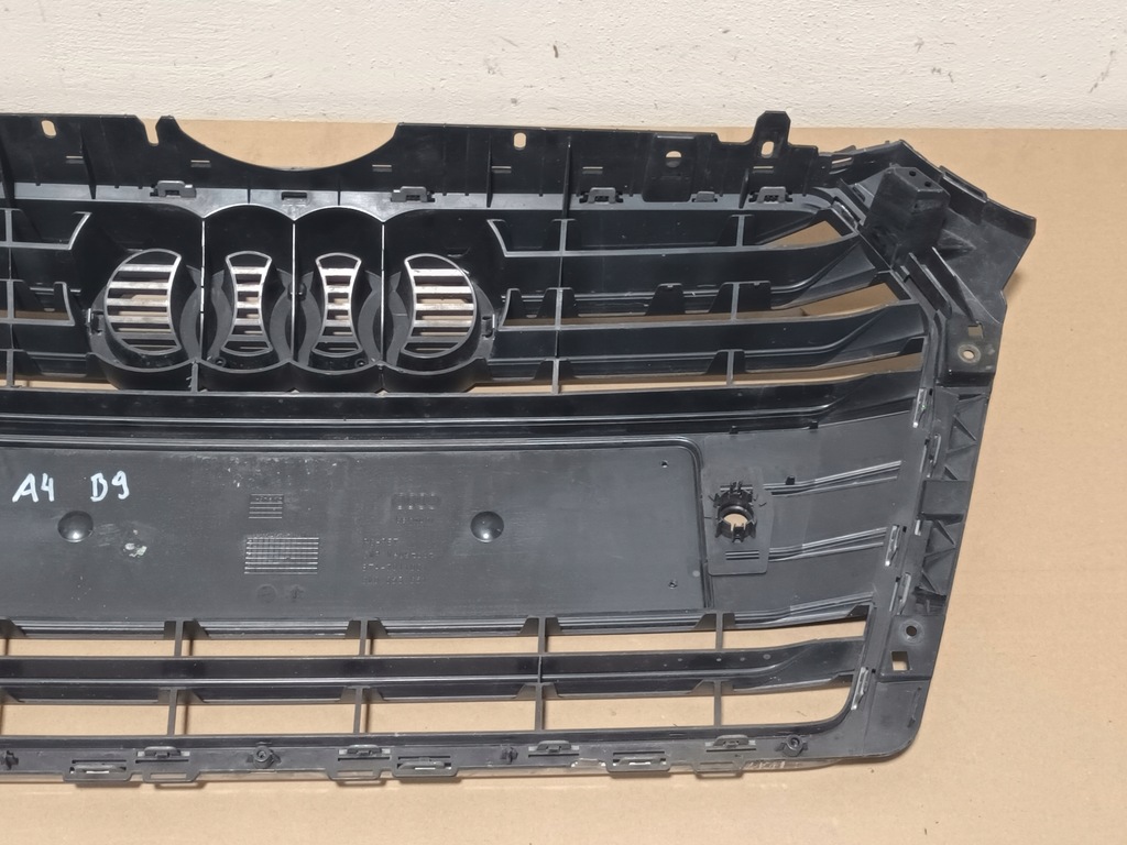 фото №11, Решітка радіатора audi a4 b9 8w0 решітка радіатора 2015 - 2019