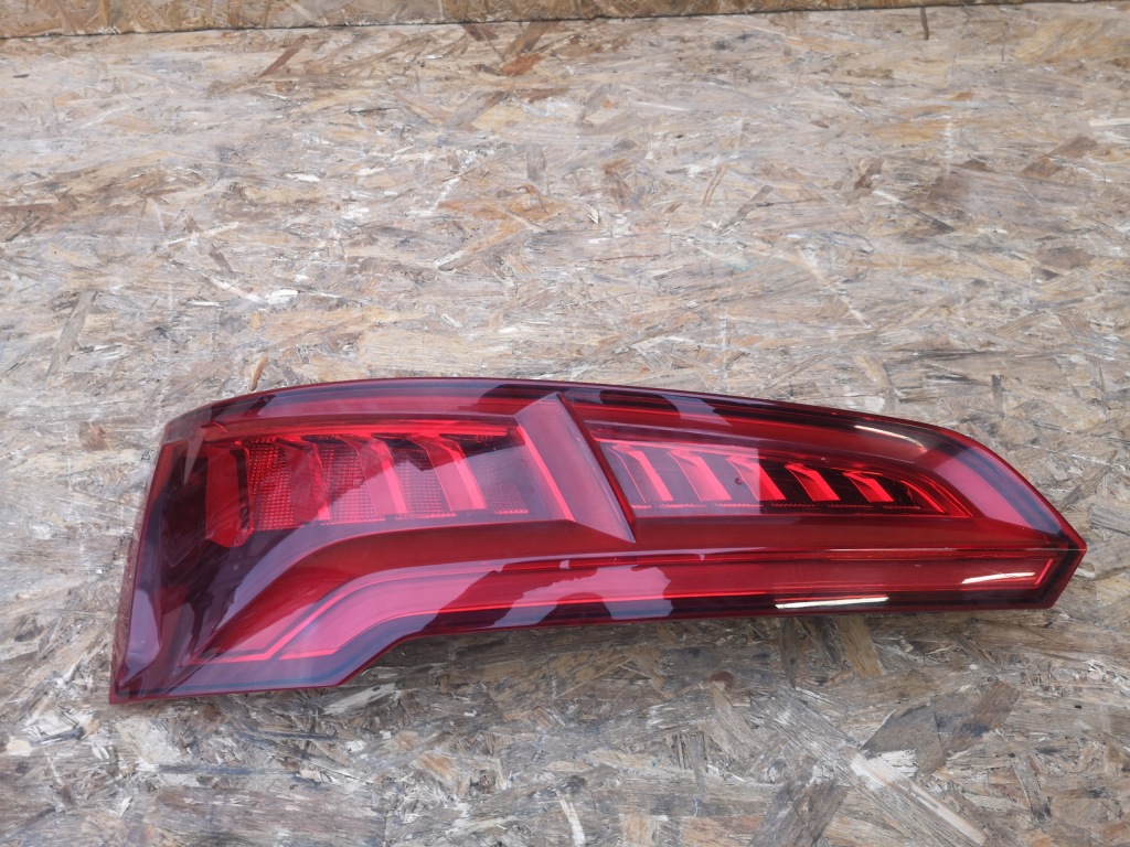 Купити Audi q5 80a фара лівий задній full led matrix