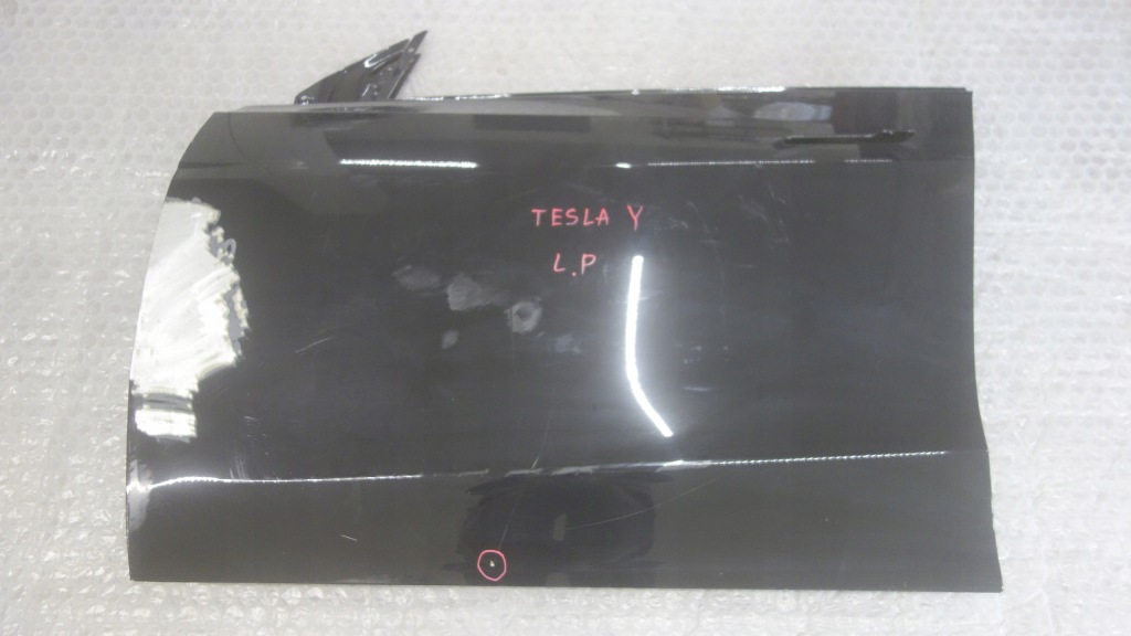 Купити Двері ліва перед передні tesla y 1493547-00-b