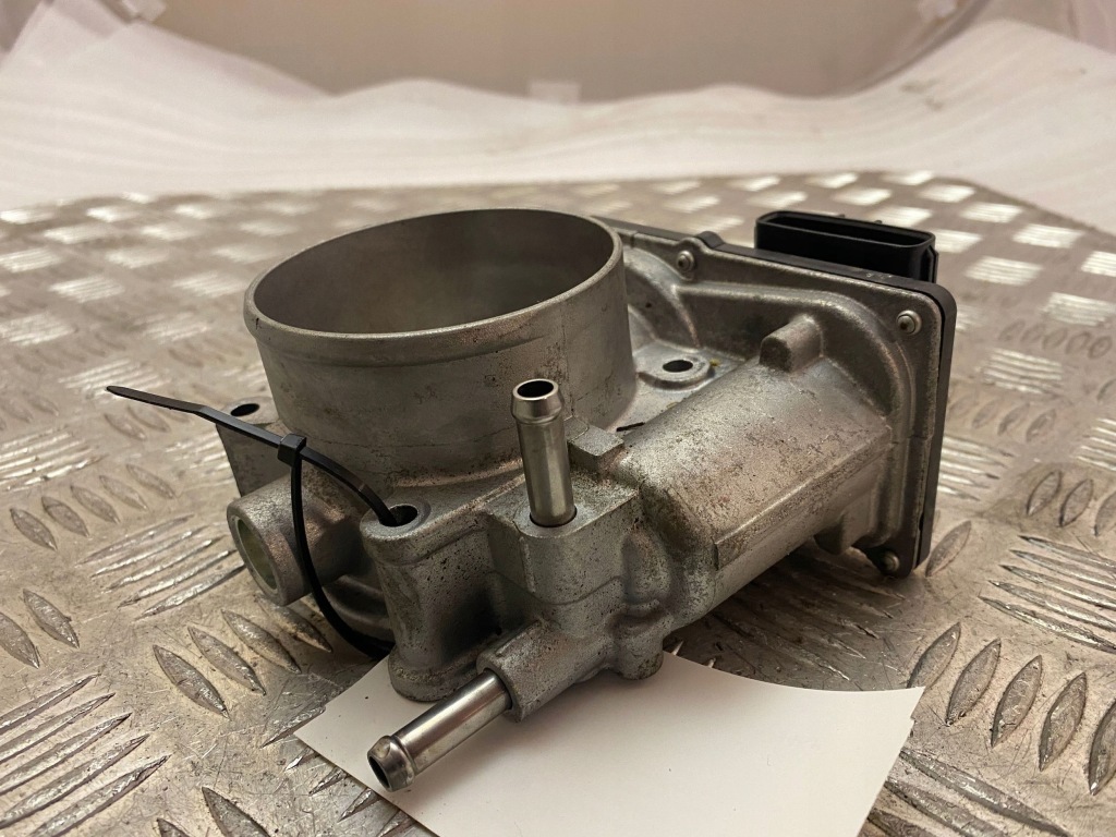 фото №4, Lexus rx 450h 2021 дросельна заслінка 2203031090