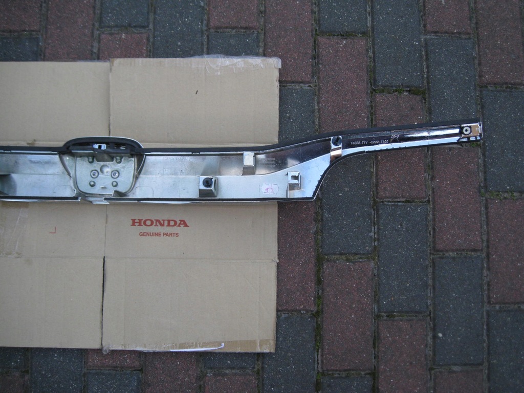 фото №8, Накладка крышка багажника задняя honda crv iv 2015-2017r комплектная