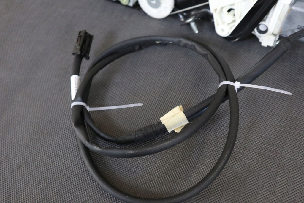 фото №3, Mercedes slk r172 механизм правый подъемник стекло задняя a1726700203