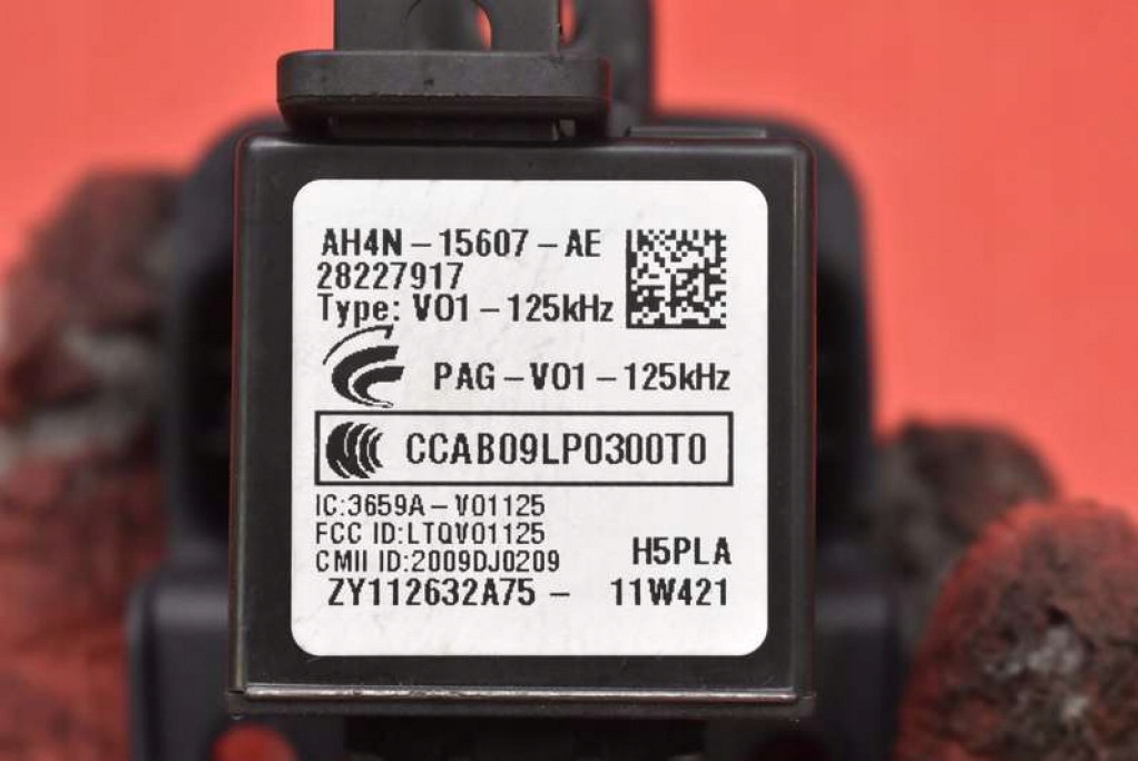 фото №8, Замок запалювання ключ кнопка 28227917 volvo v60 1 i 1.6 d 115 km 10-13