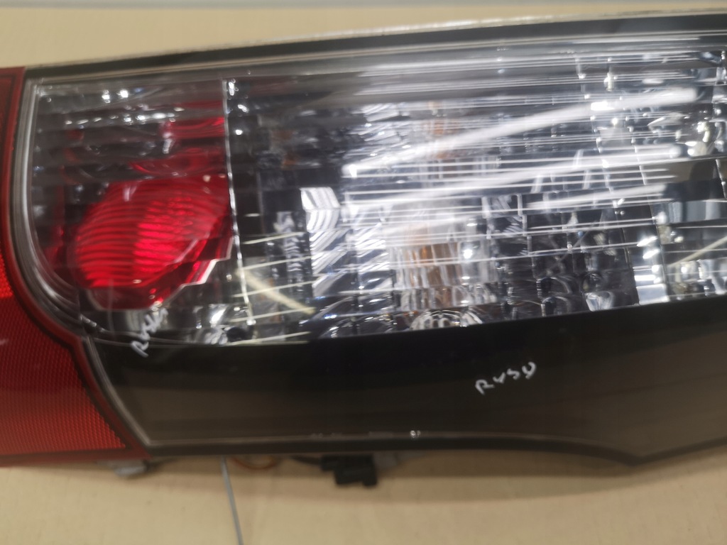 фото №6, Лампа правый задняя mitsubishi grandis 03-11