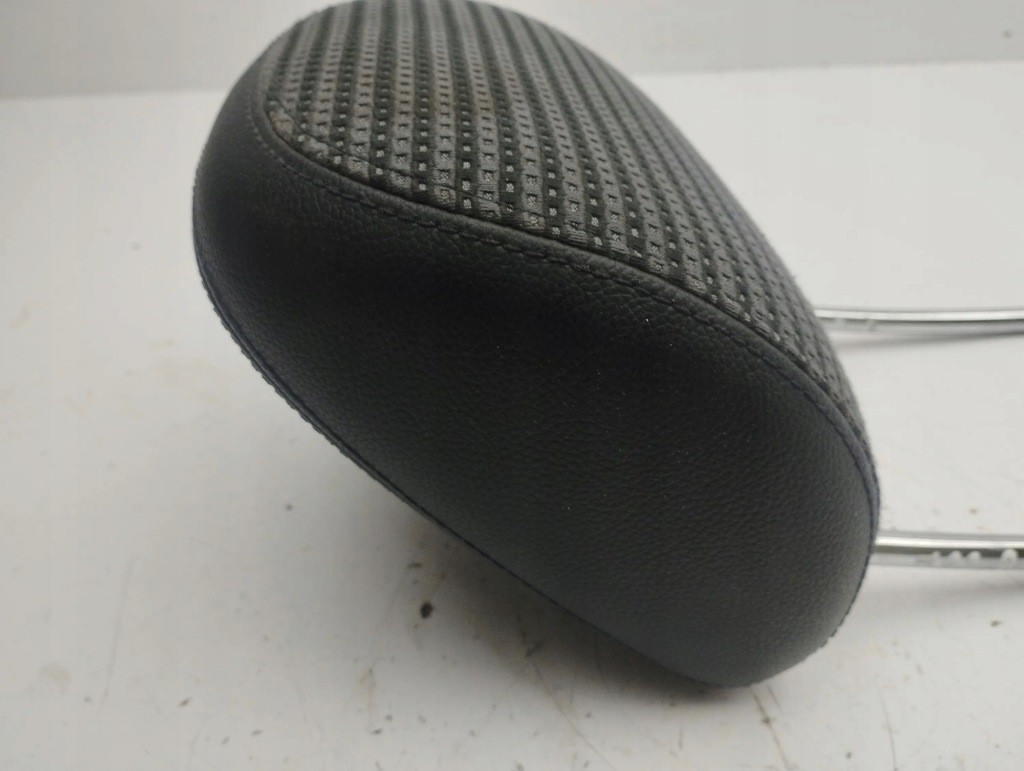 фото №6, Mercedes-benz b w245 2005 права сторона підголівник сидіння передній