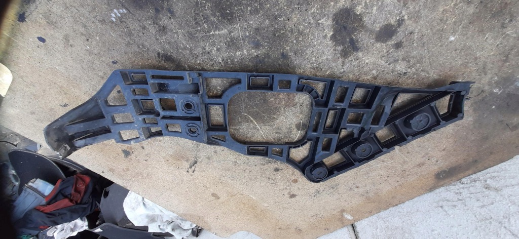 Направляющая бампера левый задний  задний mg hs p10505984l Недорого