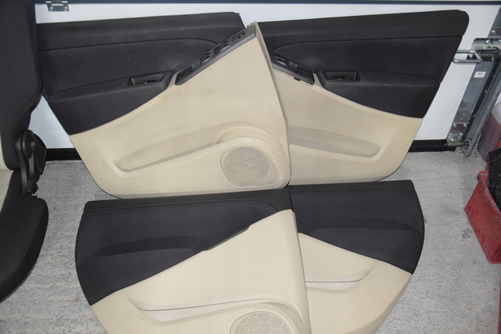 Lancia musa сиденья заднее сиденье обшивки kremowe Недорого