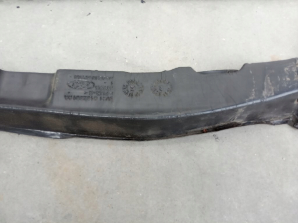 фото №7, Ford kuga mk1 08-12r.- пена крыла левый перед