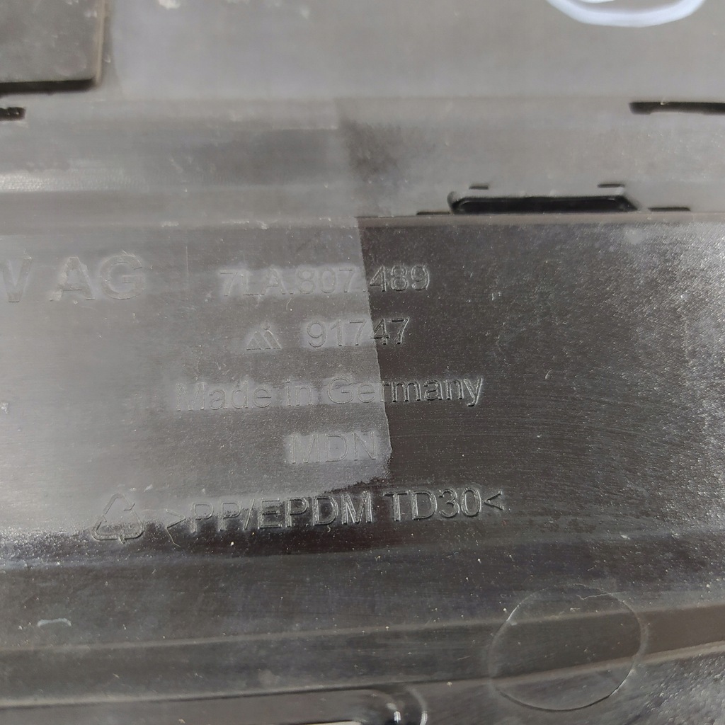 фото №13, Vw multivan iii lift 2019 - решітка бампера перед лівий pdc 7la807489