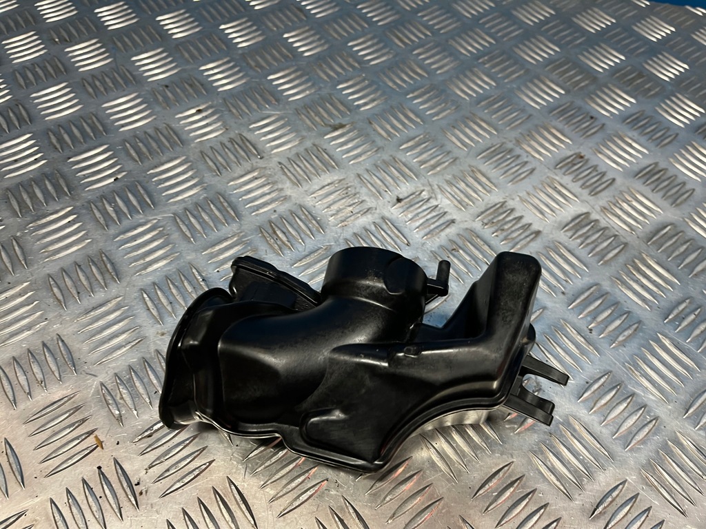 фото №1, Audi a4 b9 2.0 tdi труба всасывающая турбины 04c129656k