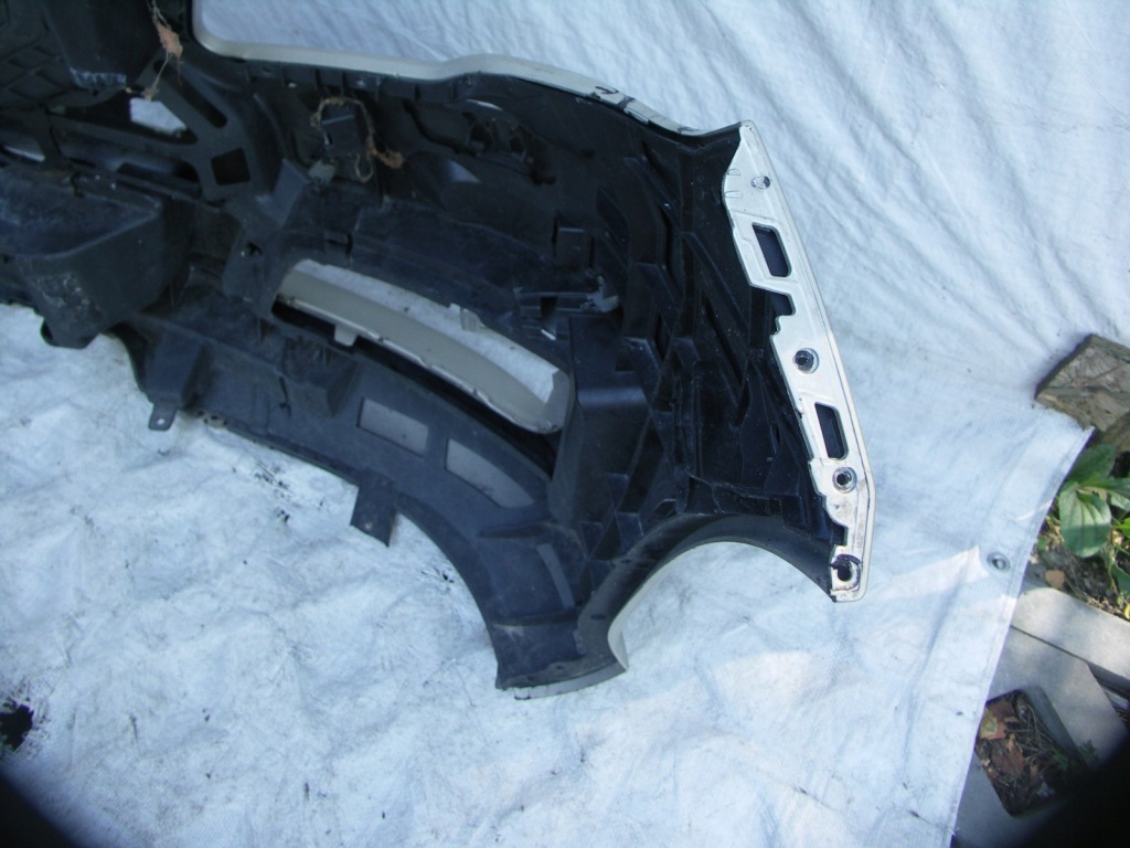 Mercedes r klasa 251 рестайлинг  09 - 13 бампер передний усилитель с Разборки