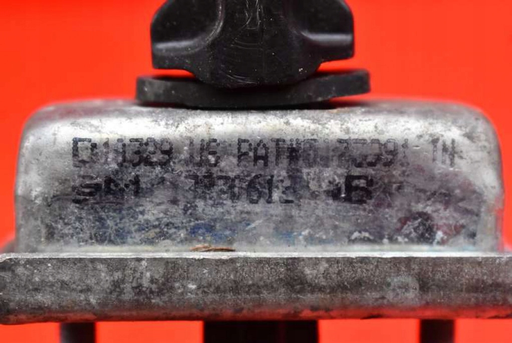 Обмежувач двері правий задній 13270612 opel astra 4 iv універсал 09-12 Зі Шроту