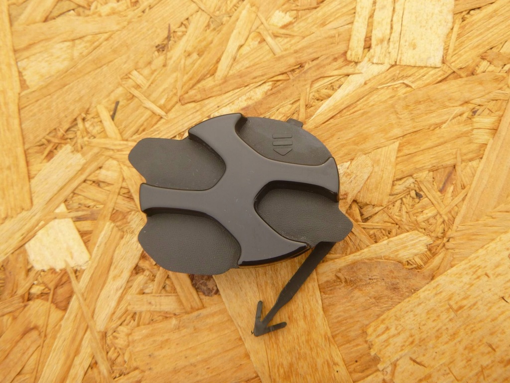 фото №1, Smart forfour eq electric 19-22 заглушка фаркоп hak бампер перед 511804615r