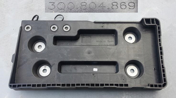 фото №1, Основа акумулятор vw passat b8 3q0804869