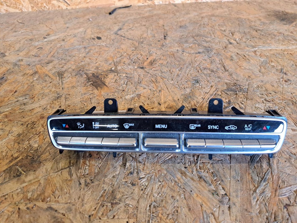 фото №1, Mercedes w213 панель кондиціонера обдув 2139059403