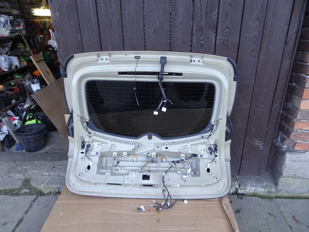 фото №9, Infiniti ex30 крышка багажника задняя задняя камера