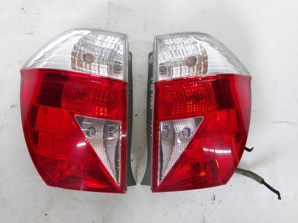 фото №1, Лампа задняя honda fr-v frv 04-09