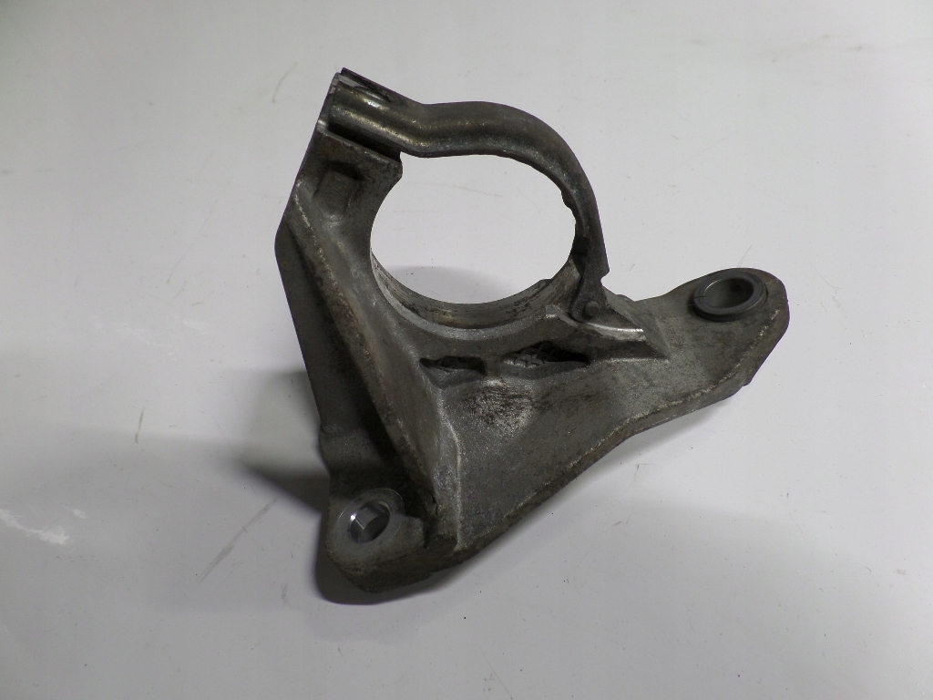 фото №1, Renault scenic iii 1.5 dci опора полуось 8200371715