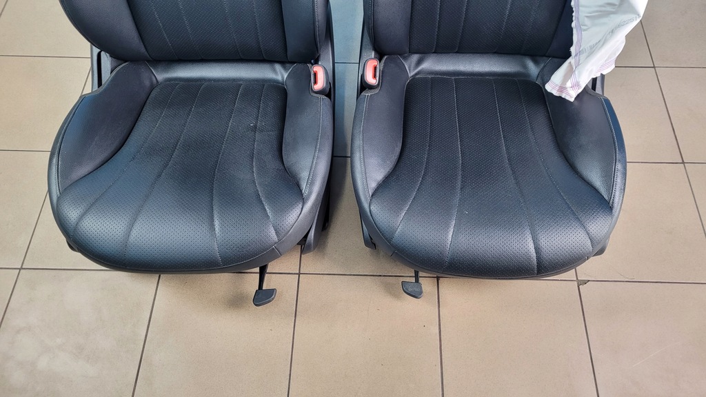 фото №7, Mercedes eqe w295 350+ 23r сиденья заднее сиденье салон комплект