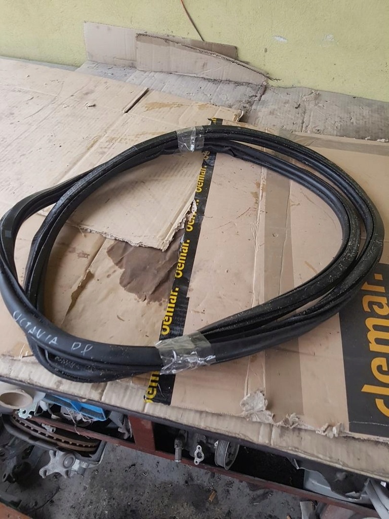 фото №1, Прокладка двері правий перед octavia iii 5e0867366b