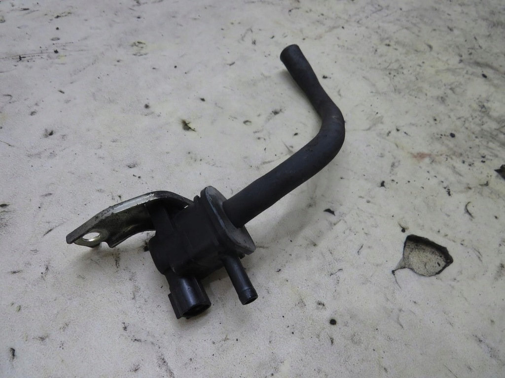 фото №1, Клапан вакуумa prius 3 iii