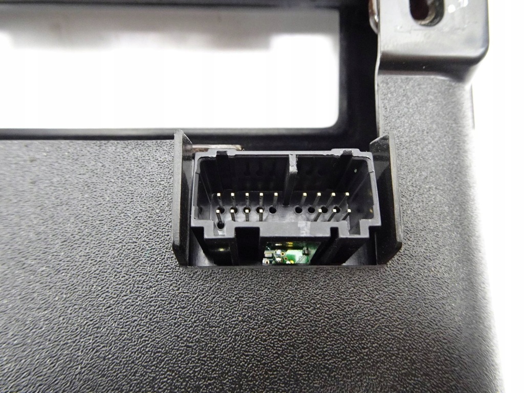 фото №9, Панель радио обдув volvo c70 ii