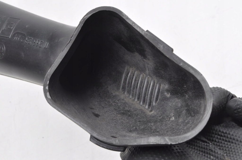 Bmw r 1200 rt труба повітрозабірник повітря 7726798 в Україні