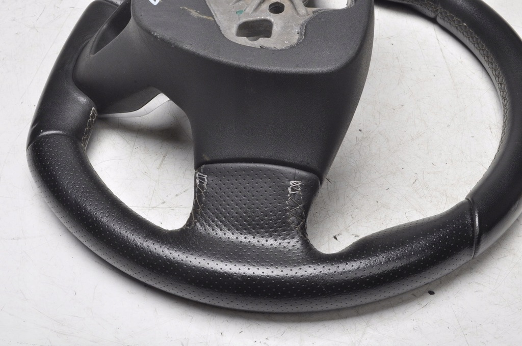 фото №10, Ford fiesta mk8 воздуховод кожаный многофункциональный