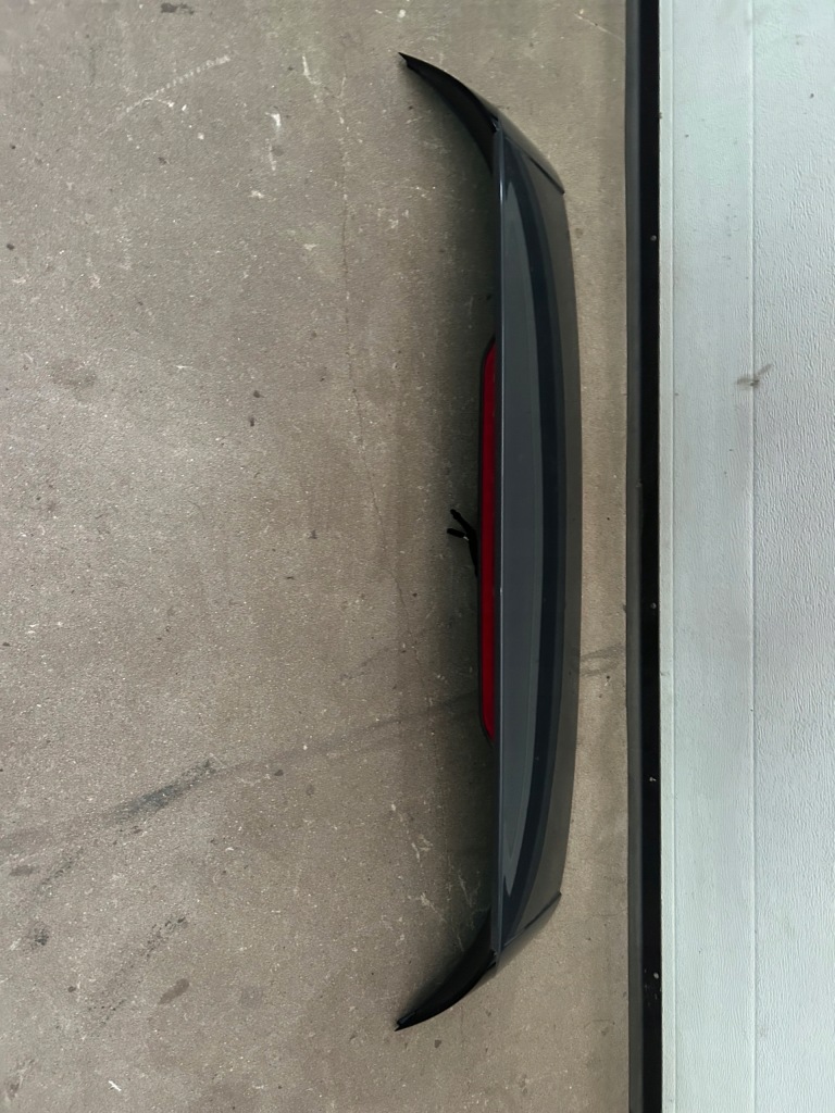 фото №1, Vw golf 8 19-25r спойлер спойлер крышки задняя 5h6827933g