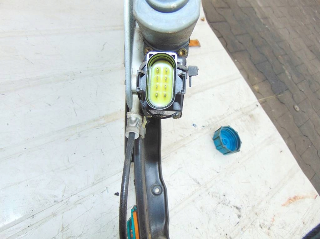 фото №9, Audi a3 8l 1.8 3d 96r подъемник стекло перед левый