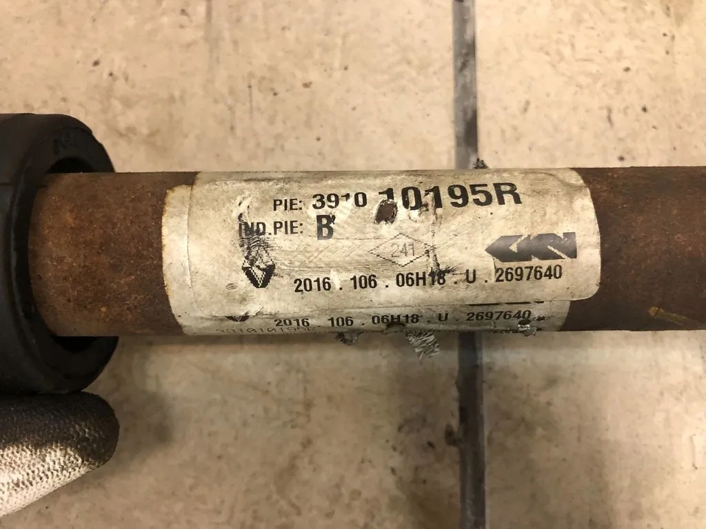 фото №5, Renault megane iv привідний вал ліва 391010195r 1.2 tce