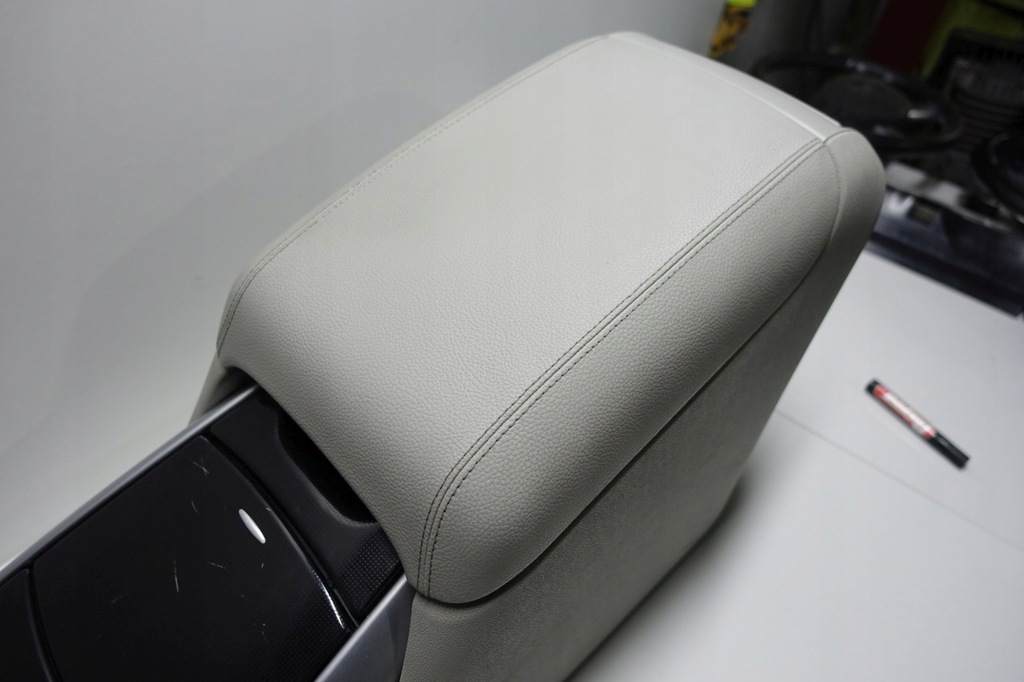 фото №12, Mercedes w251 підлокітник тунель бардачок r-klasa