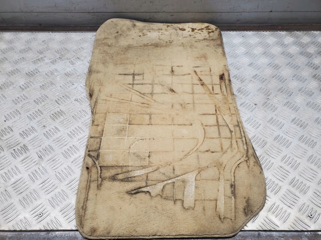 фото №5, Bmw 3 f30 f35 f31 2013 комплект набор коврики автомобильных