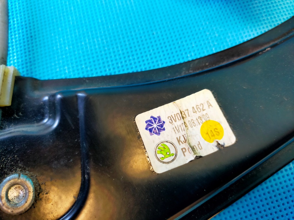 фото №11, Skoda superb 3 iii fl 2.0 fsi 200kw 2020r механізм скло двері правий перед