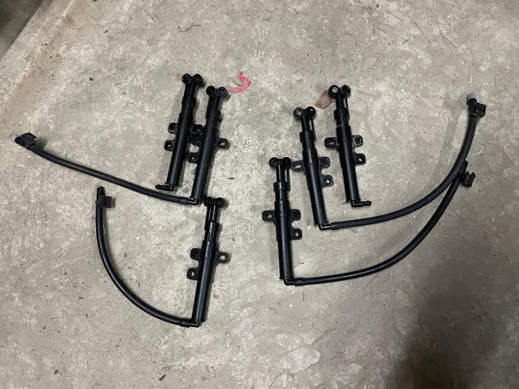 фото №1, Volvo v90 ii s90 ii насадка омыватель лампы правый перед передний