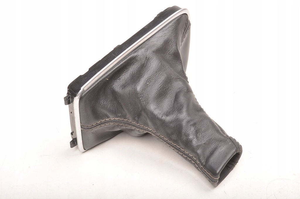 фото №1, Volvo v40 ii чохол домкрата перемикання передач