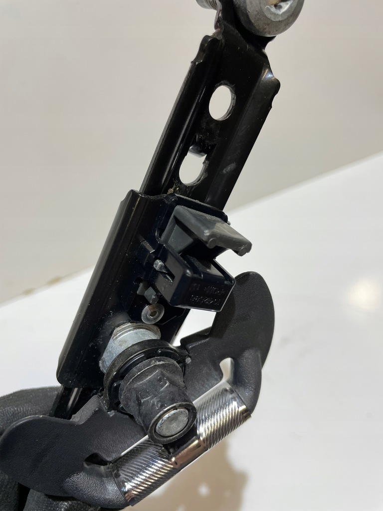 фото №2, Maserati levante регулировка высоты поперечина