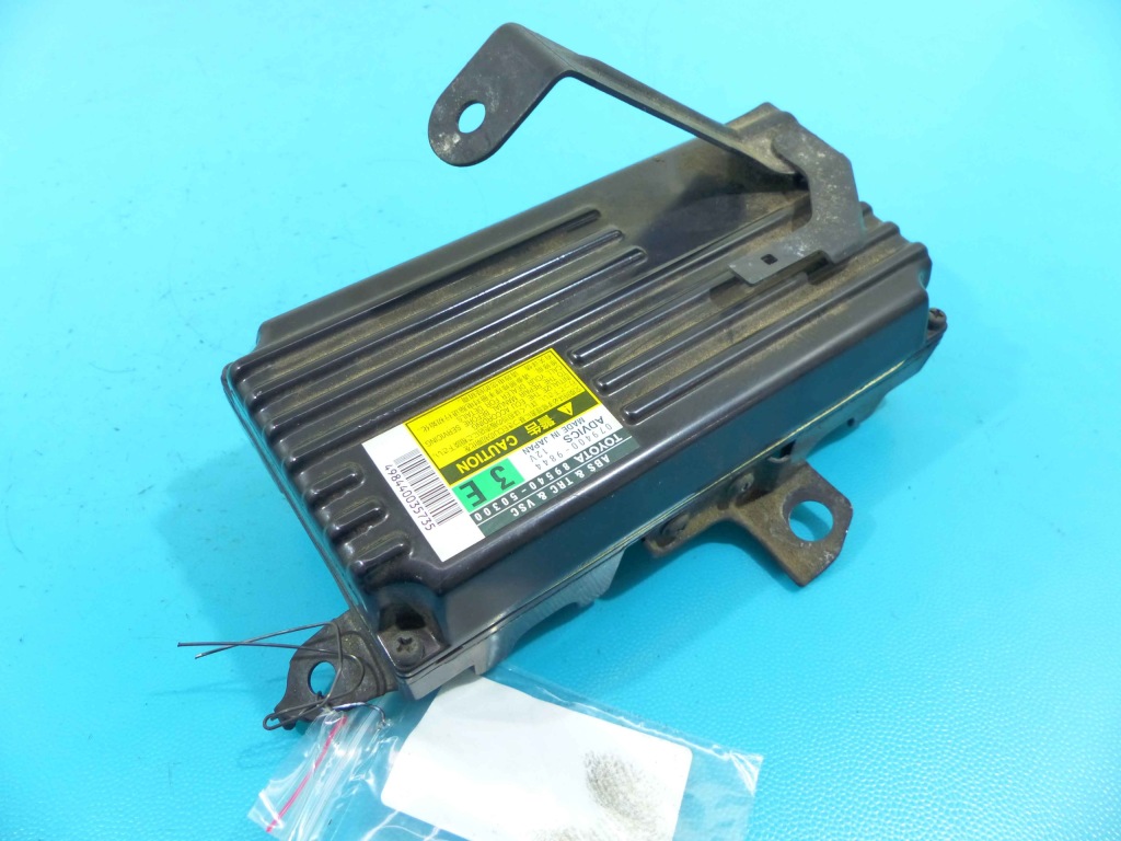 Купить Блок управления модуль abs lexus ls iv 06-12