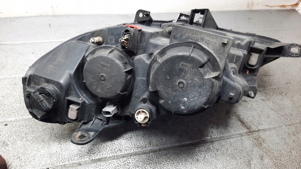 фото №3, Фара правый peugeot 807 2.2b 02r