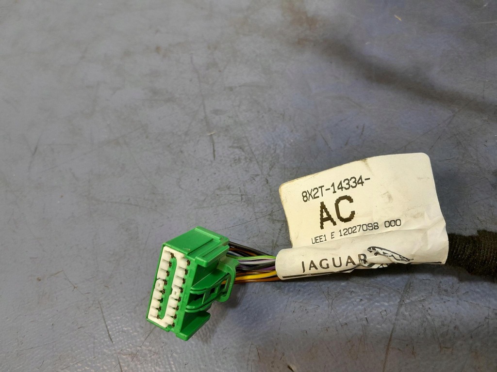 фото №14, Jaguar xf i x250 sedan потолок