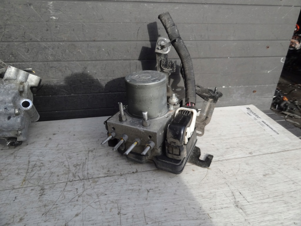 фото №1, Renault clio v 2019 1,0 tce насос abs 476607421r оригінал