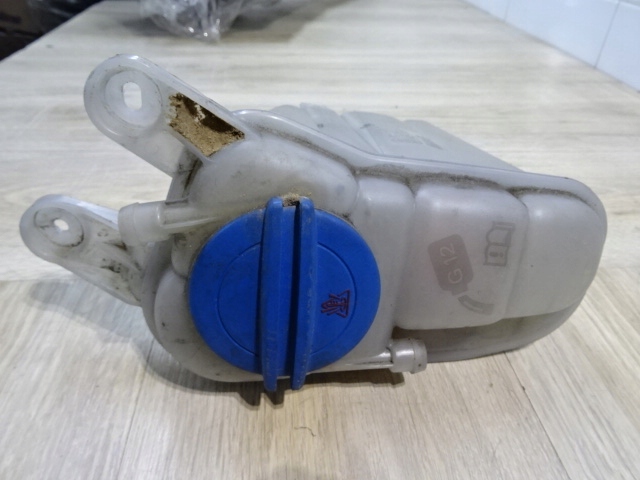 фото №6, Audi a4 a5 8k0121405e бачок розширювальний