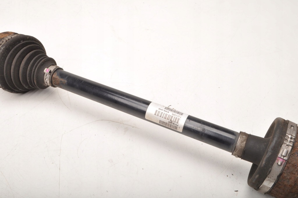 Volvo xc60 2 xc90 2 t8 hybrid 2.0 16v 405km приводной вал правая задняя 31367202 Недорого