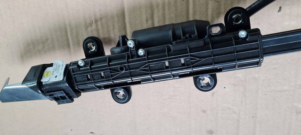 фото №11, A5 8w podajnik поперечина регулировка левый перед 8w6857759