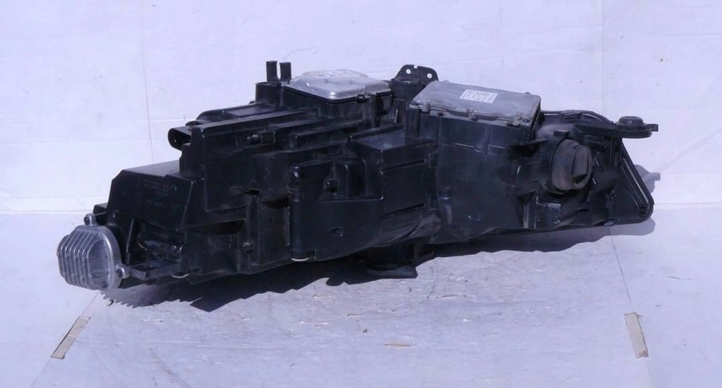 фото №8, Audi a4 b9 лампа передняя правая full led usa