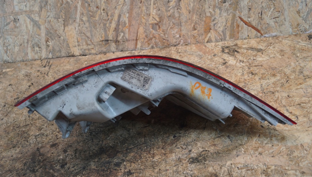 фото №14, Лампа правый задняя skoda superb ii lift sedan 3t5945096a