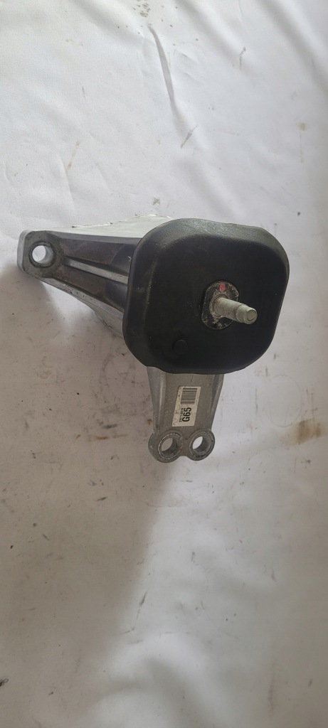 фото №1, Kia sorento кронштейн двигуна 21824-p2100