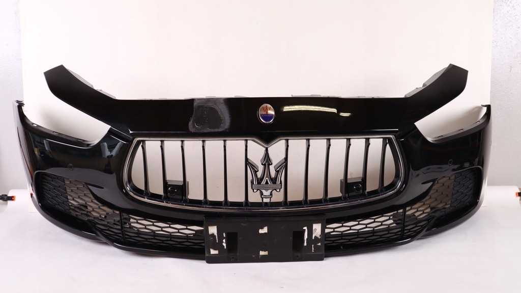 фото №1, Maserati ghibli 14- бампер перед 820/a
