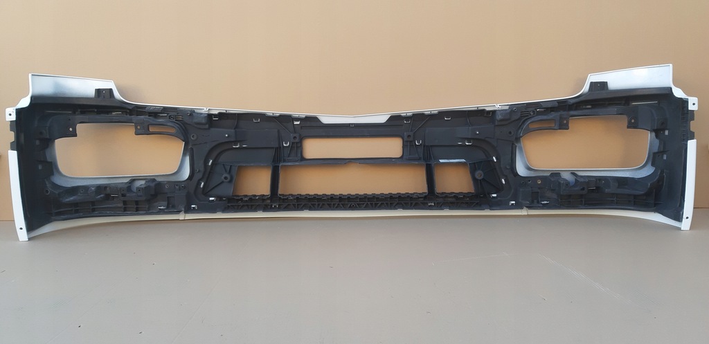 фото №7, Mercedes atego euro 6 бампер середина левый правый a9678801370 белый